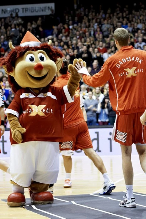 KIRMIZI BEYAZ TROLLER - I.F