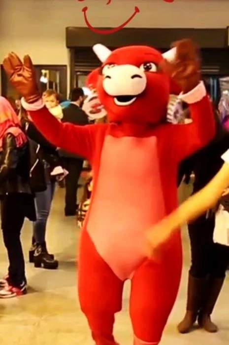 RED COW - LA VACHE QUI