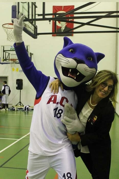 MAVİ PANTER - İZMİR AMERİKAN KOLEJİ