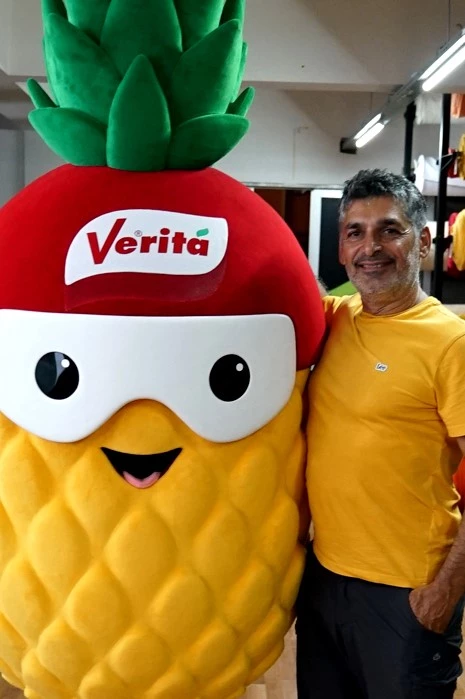 VERITA ANANAS MASCOT