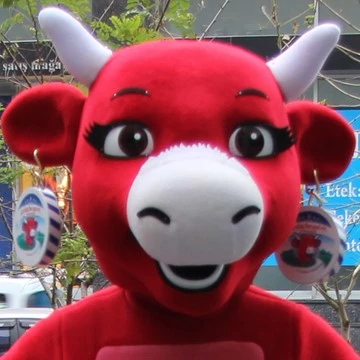 RED COW - LA VACHE QUI 2